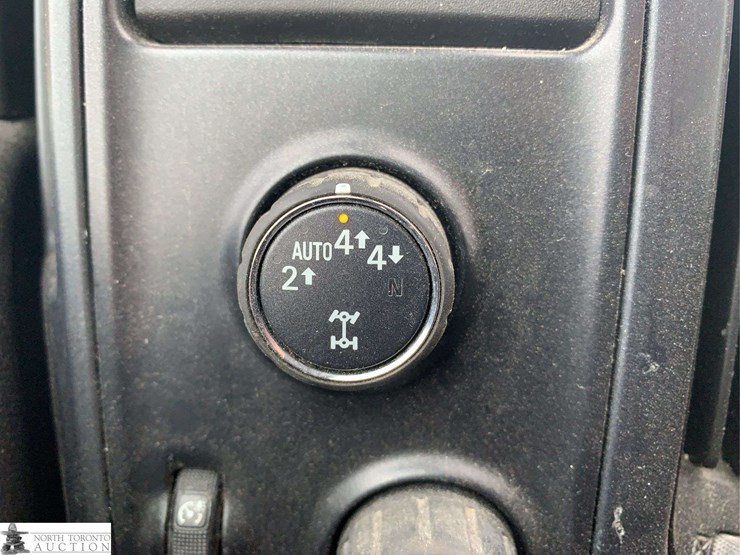 2018-chevrolet-silverado-1500-image-27