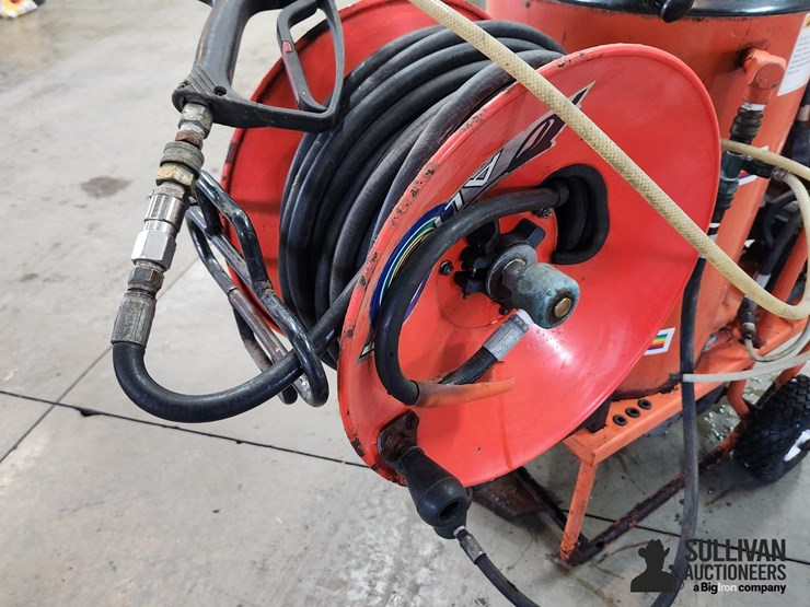 alkota-4182-hot-water-pressure-washer-image-12