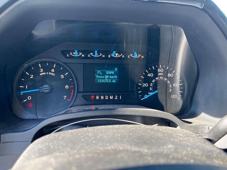 2017-ford-f150-image-15