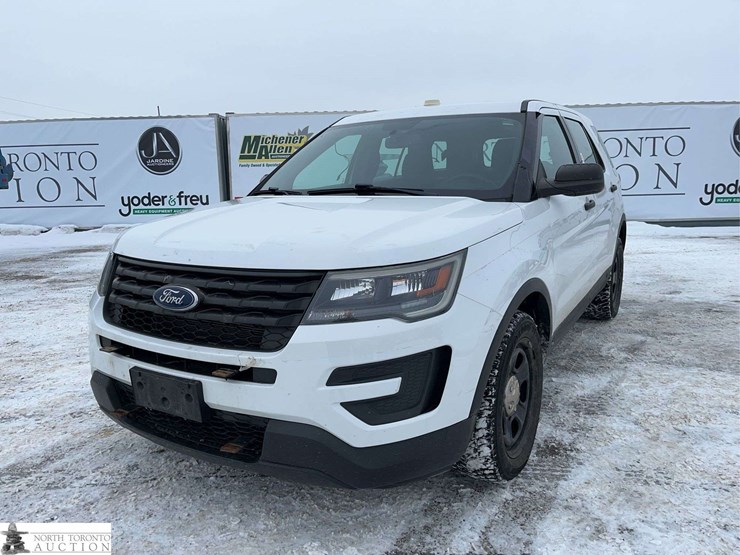 2018-ford-explorer-image-1