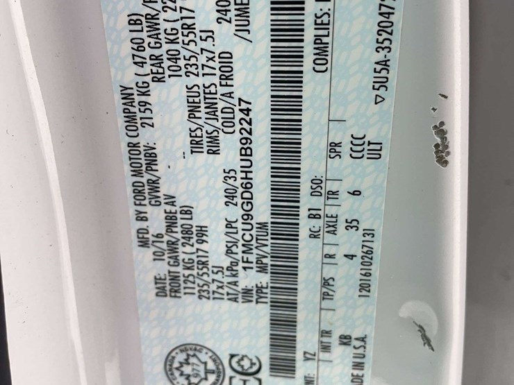 2017-ford-escape-image-10