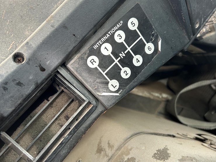 2001-international-4700-image-29