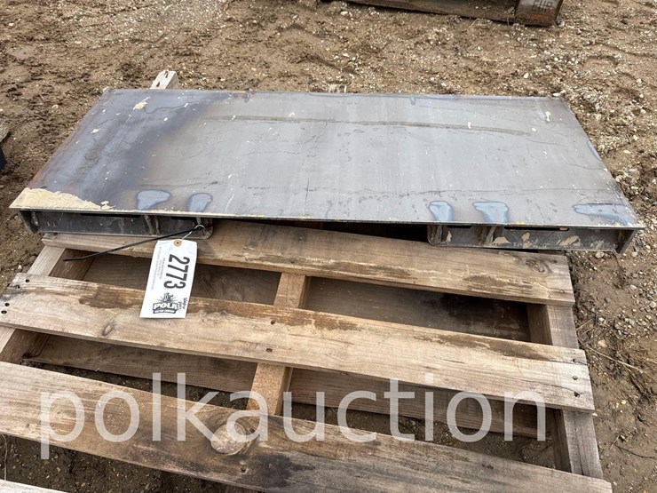 2773---skid-steer-universal-adapter-plate-image-1
