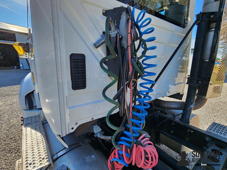 2010-international-prostar-image-18