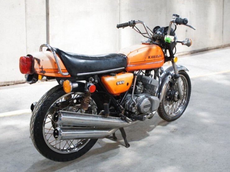1973-kawasaki-s2-350-triple-motorcycle-image-3