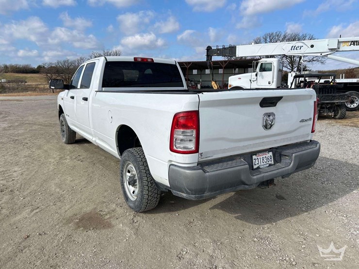 2019-dodge-2500-image-2