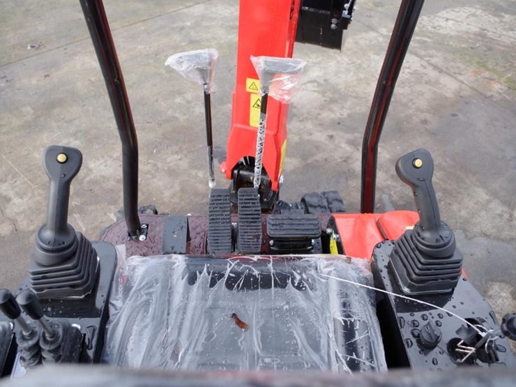 2025-cfg-industrial-1.3-ton-nt20-cz mini-excavator,-zonsen 23hp-gasoline-engine,-swing-boom,-unused-image-5