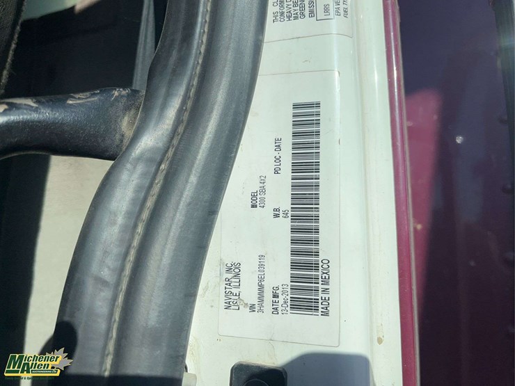 2014-international-durastar-4300-image-20