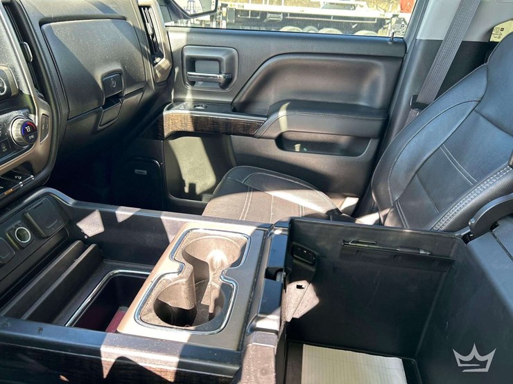 2016-gmc-1500-image-18