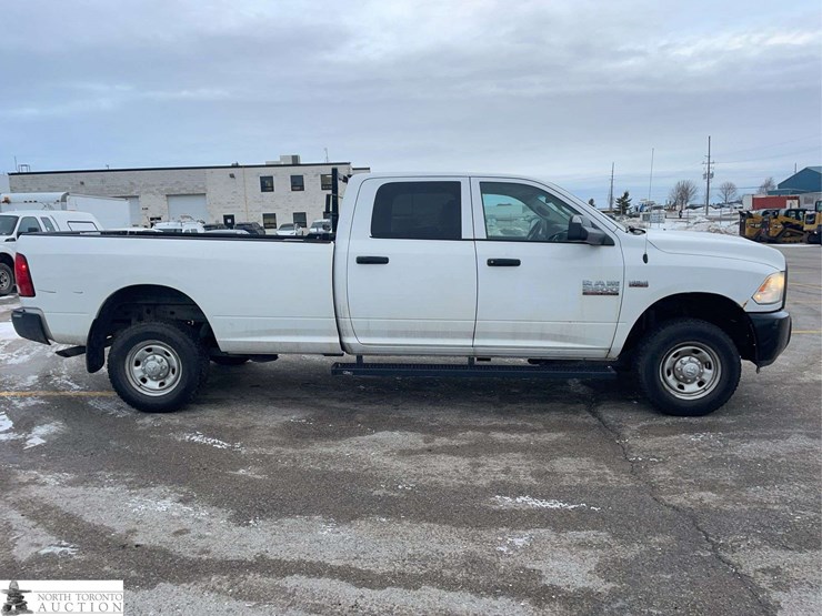 2015-dodge-2500-image-6