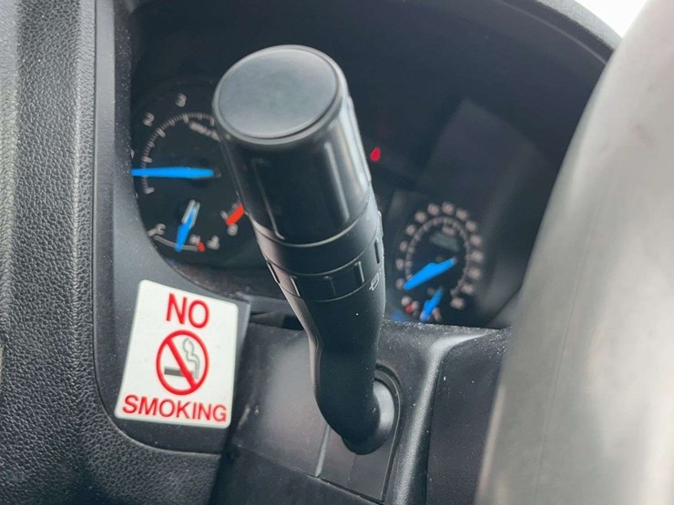 2019-ford-explorer-image-22