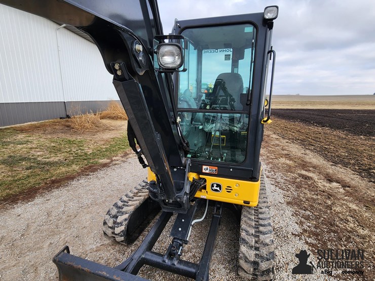 2020-deere-35g-image-12