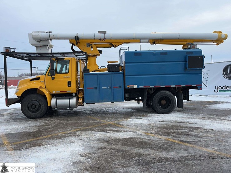 2010-international-durastar-4400-image-8