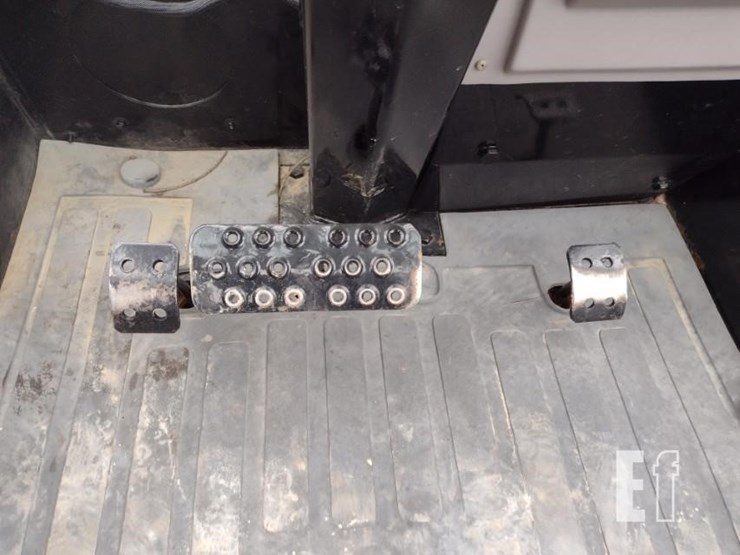 2005-jcb-930-image-7