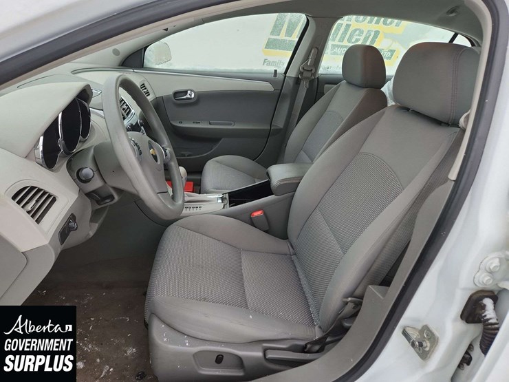 2009-chevrolet-malibu-hybrid-image-14