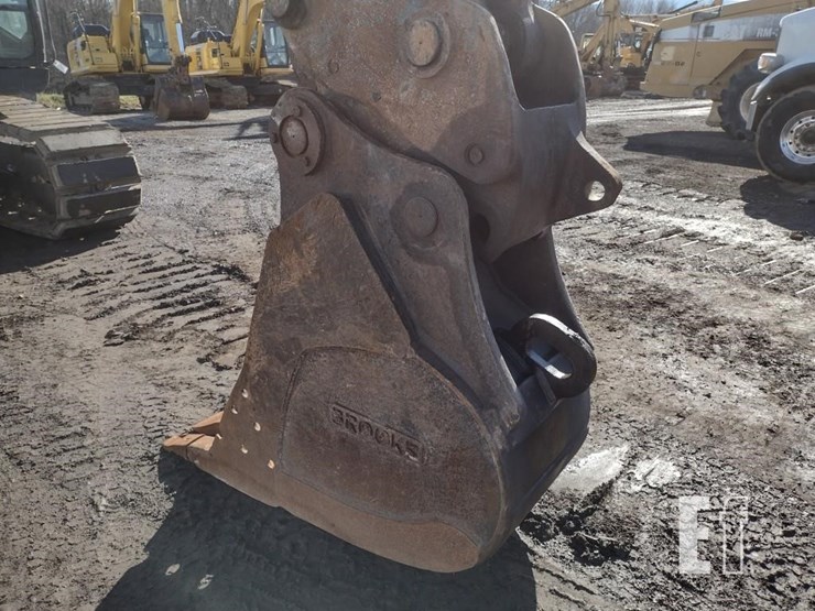 2012-hitachi-zx160-lc-3-image-17