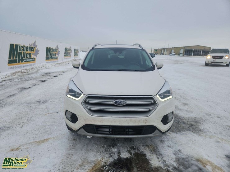 2018-ford-escape-titanium-image-8