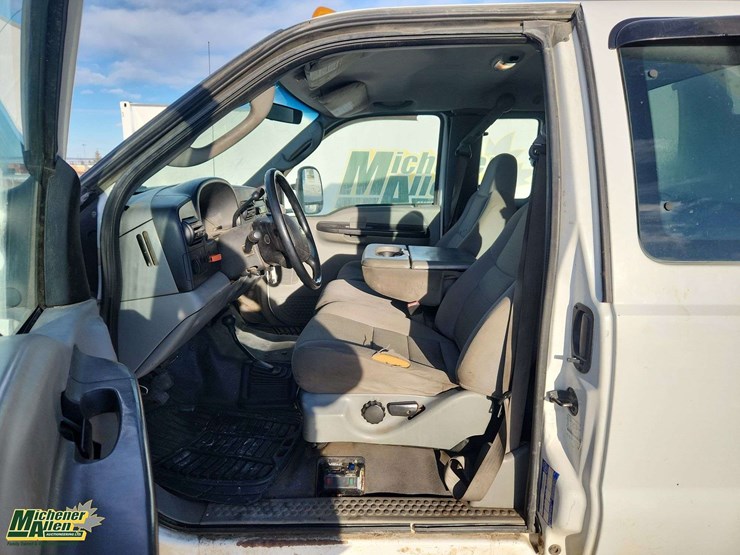 2007-ford-f450-image-14