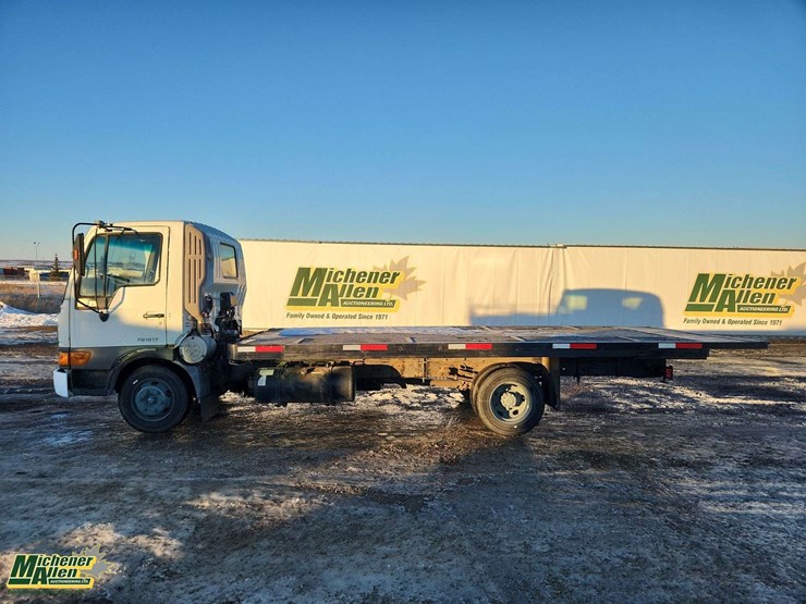 2004-hino-fb1817-image-9