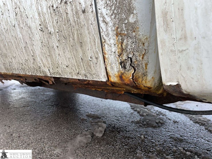 2013-chevrolet-silverado-1500-ls-image-38