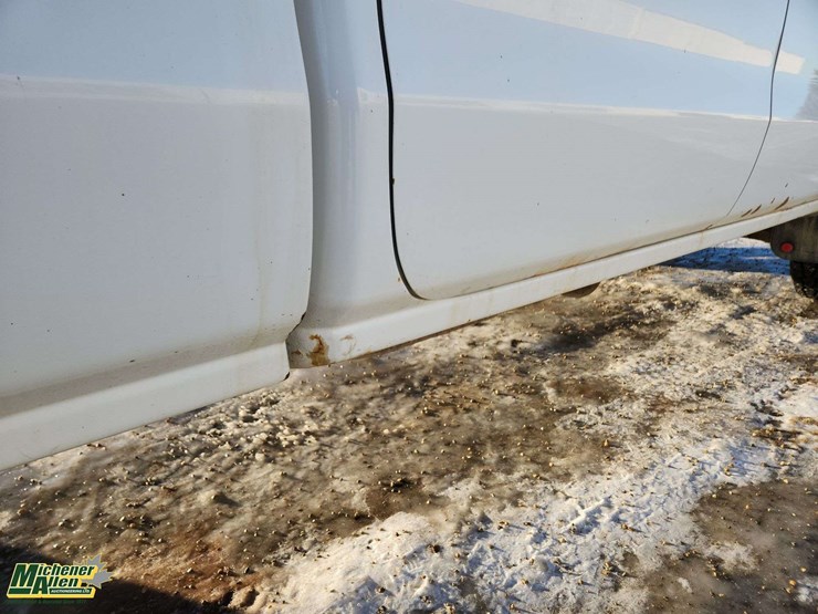 2015-chevrolet-silverado-2500hd-image-45