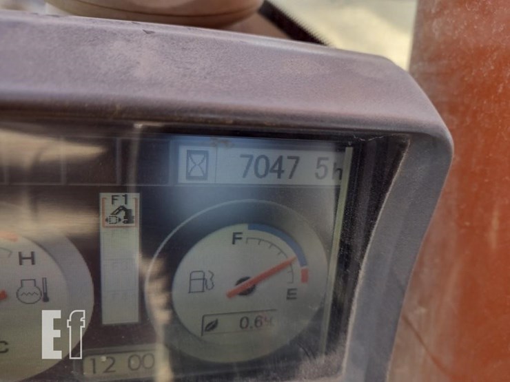 2012-hitachi-zx160-lc-3-image-6