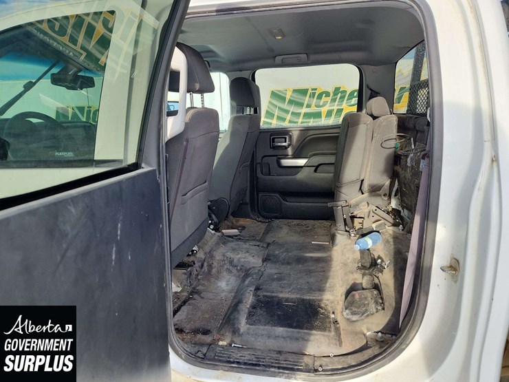 2016-chevrolet-silverado-2500hd-image-15