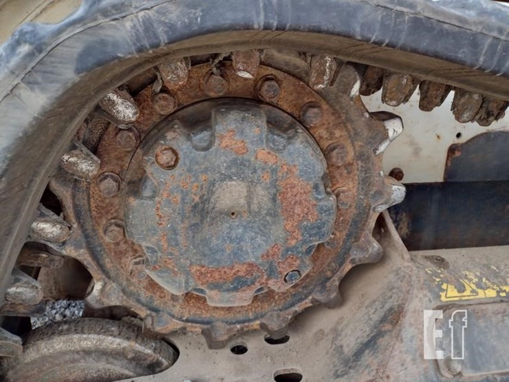 2020-bobcat-t590-image-28