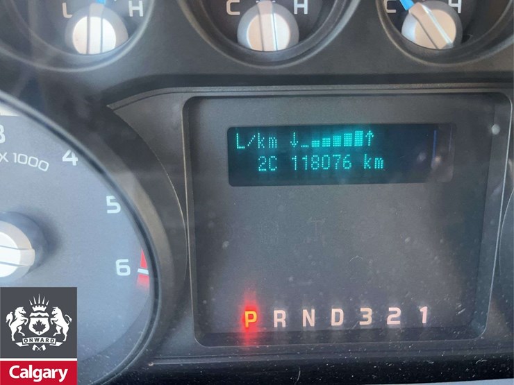 2012-ford-f550-image-24