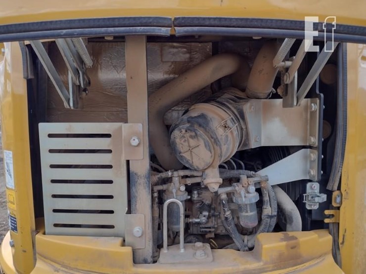 2022-deere-26g-image-44