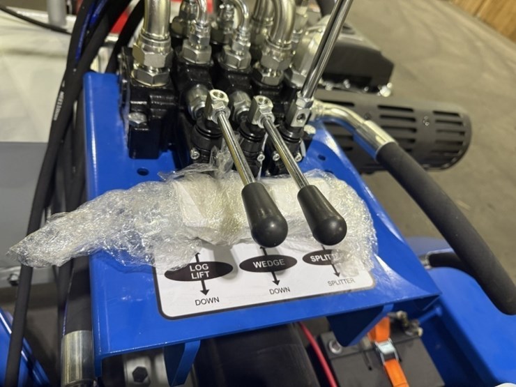 2025-wemax-ls37pro-37-ton-log-splitter-image-22