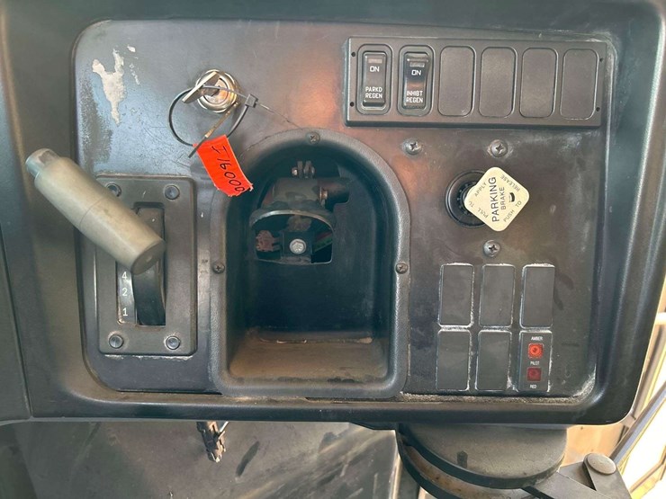 2009-ic-corporation-pb105-school-bus-image-15