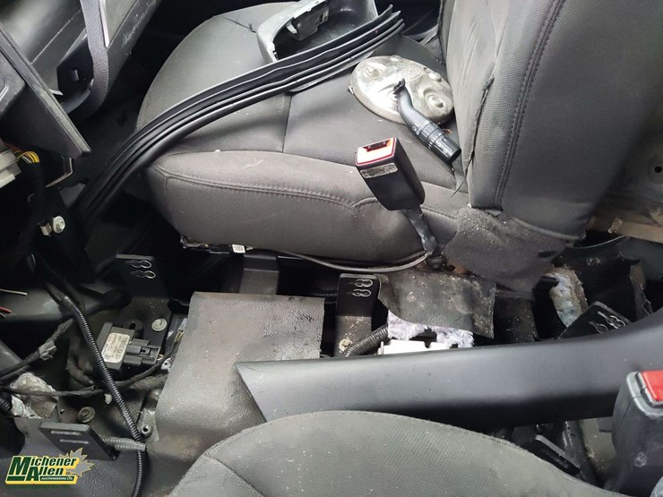 2018-ford-explorer-image-34