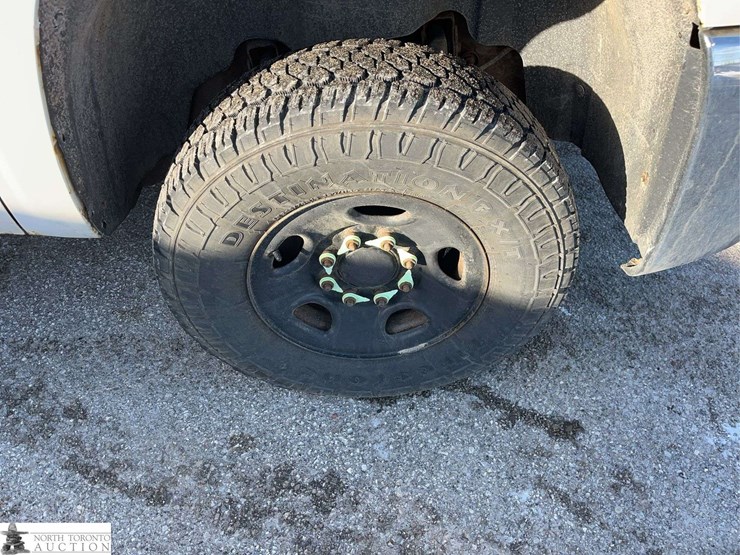 2008-chevrolet-silverado-2500hd-image-11