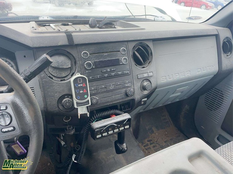 2011-ford-f250-image-17