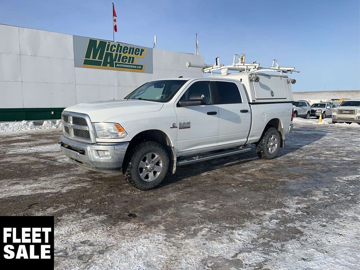 2015-dodge-2500-image-1