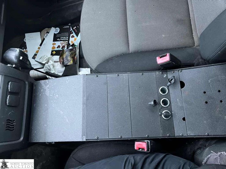 2013-ford-taurus-police-inte-image-8