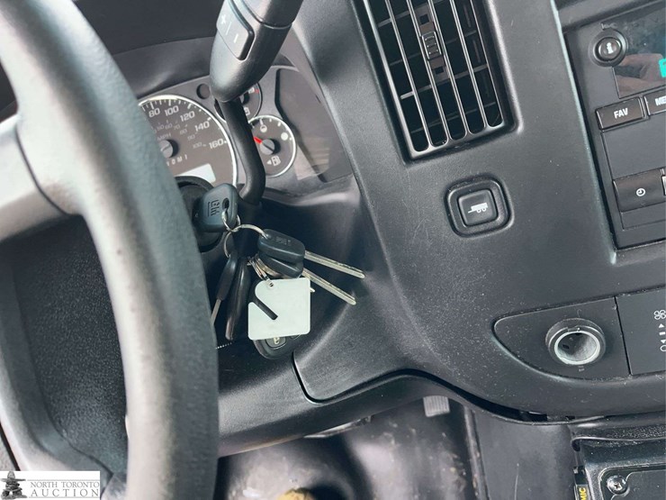 2016-chevrolet-express-g3500-image-24