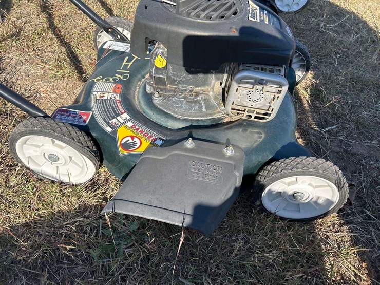 2014-bolens-11a-020w765-20in-push-mower-image-5