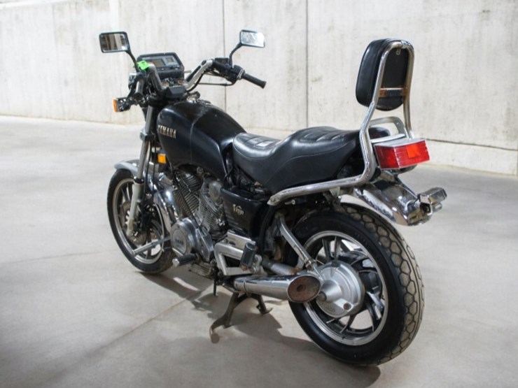 1982-yamaha-xv920-virago-motorcycle-image-3