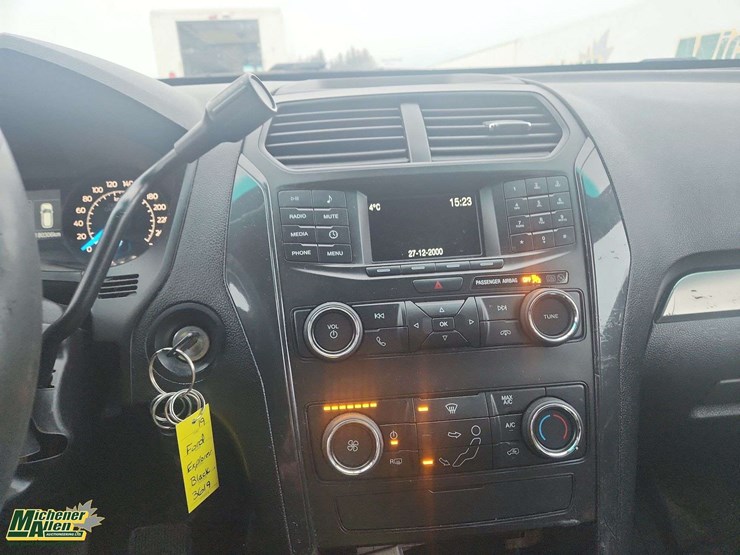 2019-ford-explorer-image-20