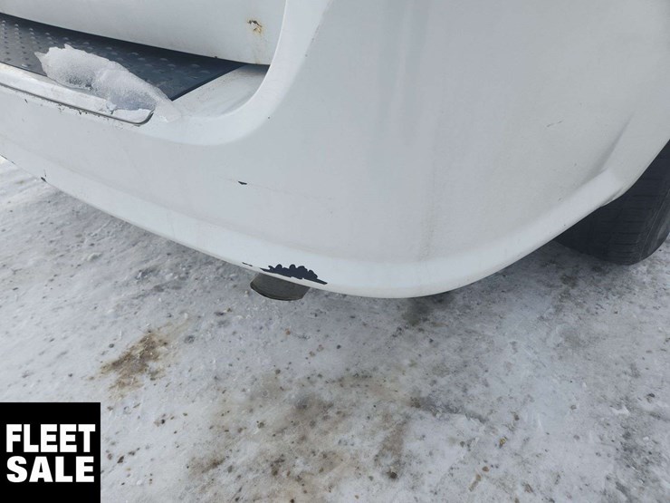 2015-dodge-grand-caravan-image-35