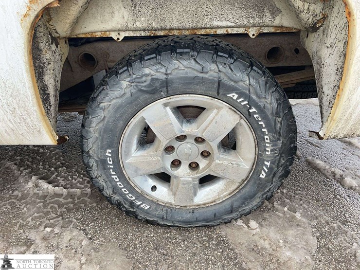 2013-chevrolet-silverado-1500-ls-image-15