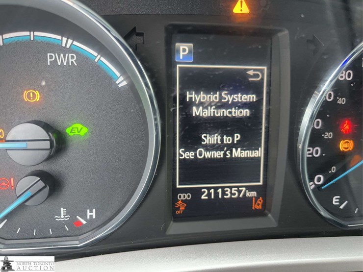 2017-toyota-rav4-image-17