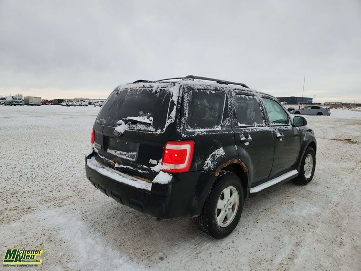 2012-ford-escape-xlt-image-4