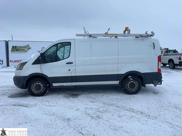 2016-ford-transit-image-2