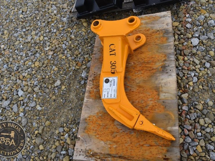 caterpillar-305-image-2