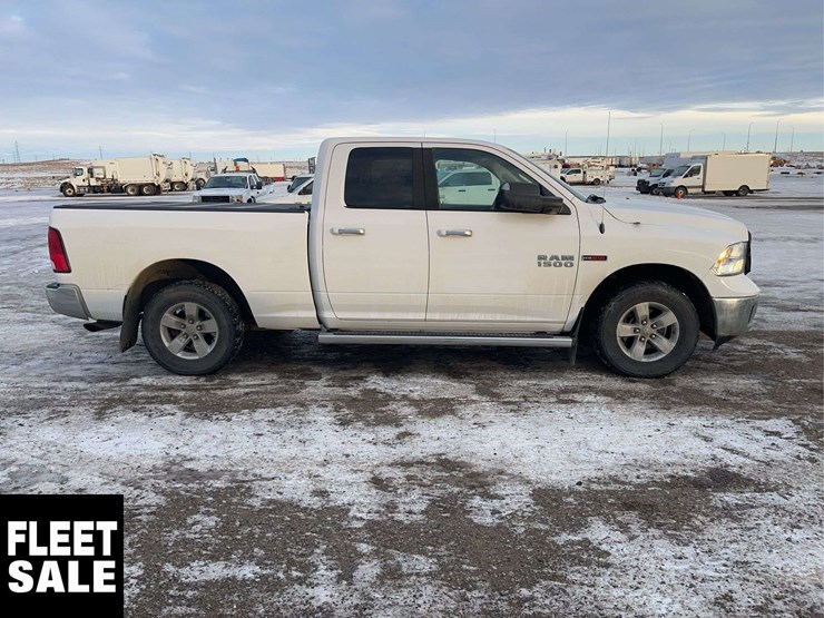 2015-dodge-1500-image-8