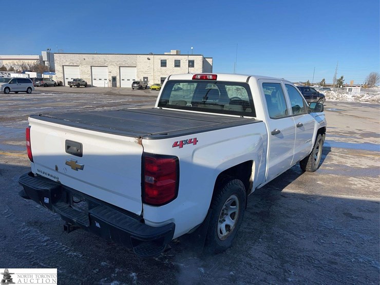 2018-chevrolet-silverado-1500-image-3