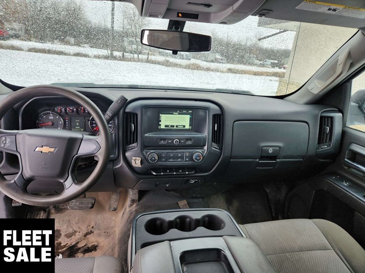 2018-chevrolet-silverado-1500-image-23